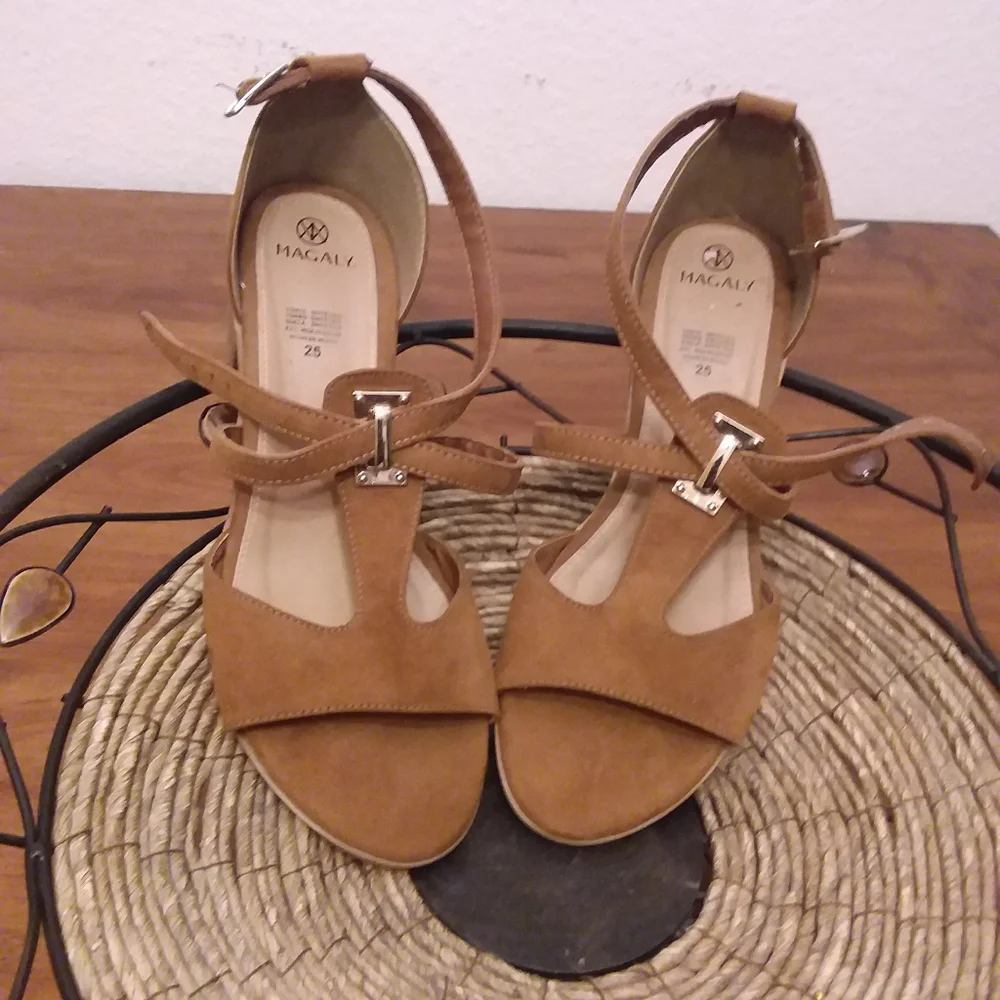 Magaly sandals - Picture 8 of 8